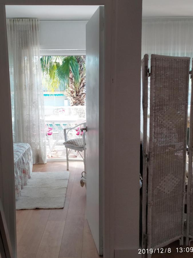 Encantador Apartamento Frente A La Playa De Bara Roda de Bará Esterno foto